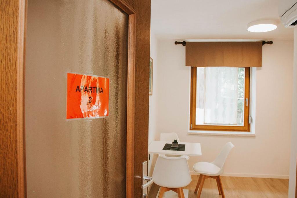 Apartmaji Ursic コバリード エクステリア 写真
