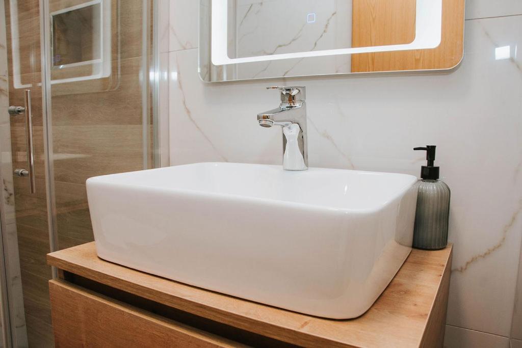 Apartmaji Ursic コバリード エクステリア 写真