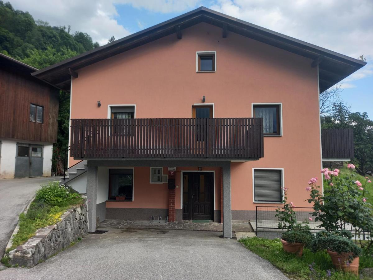 Apartmaji Ursic コバリード エクステリア 写真