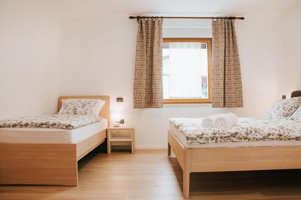 Apartmaji Ursic コバリード エクステリア 写真